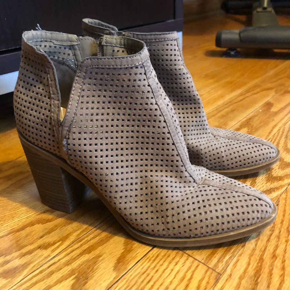 Dolce Vita Ankle Boots
